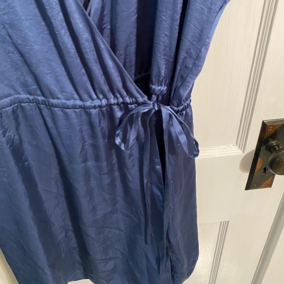 Theory blue crushed starting wrap front romper - Picture 4 of 9